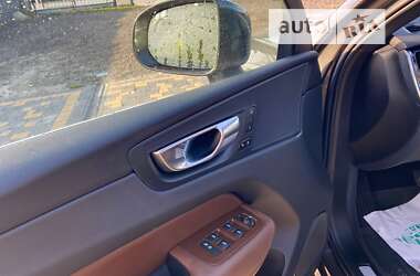 Позашляховик / Кросовер Volvo XC60 2021 в Львові