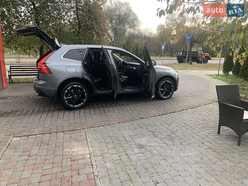 Внедорожник / Кроссовер Volvo XC60 2017 в Львове