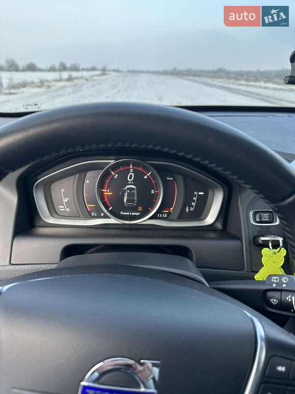 Внедорожник / Кроссовер Volvo XC60 2017 в Баре