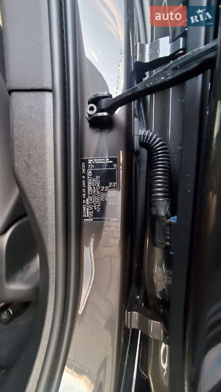 Внедорожник / Кроссовер Volvo XC60 2023 в Житомире фото 12 Внедорожник / Кроссовер Volvo XC60 2023 в Житомире