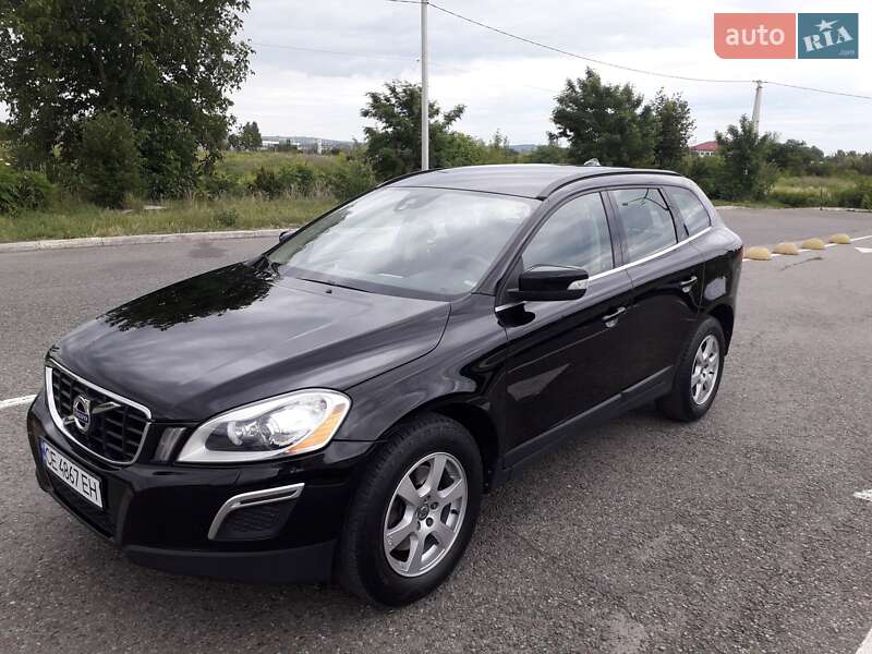 Внедорожник / Кроссовер Volvo XC60 2012 в Черновцах