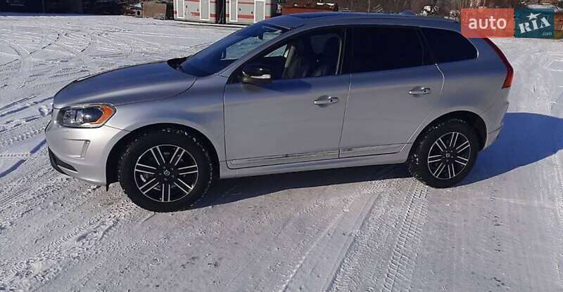 Позашляховик / Кросовер Volvo XC60 2016 в Києві