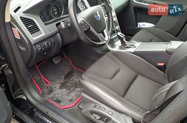Позашляховик / Кросовер Volvo XC60 2015 в 