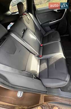 Внедорожник / Кроссовер Volvo XC60 2014 в 