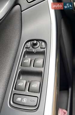 Внедорожник / Кроссовер Volvo XC60 2014 в 