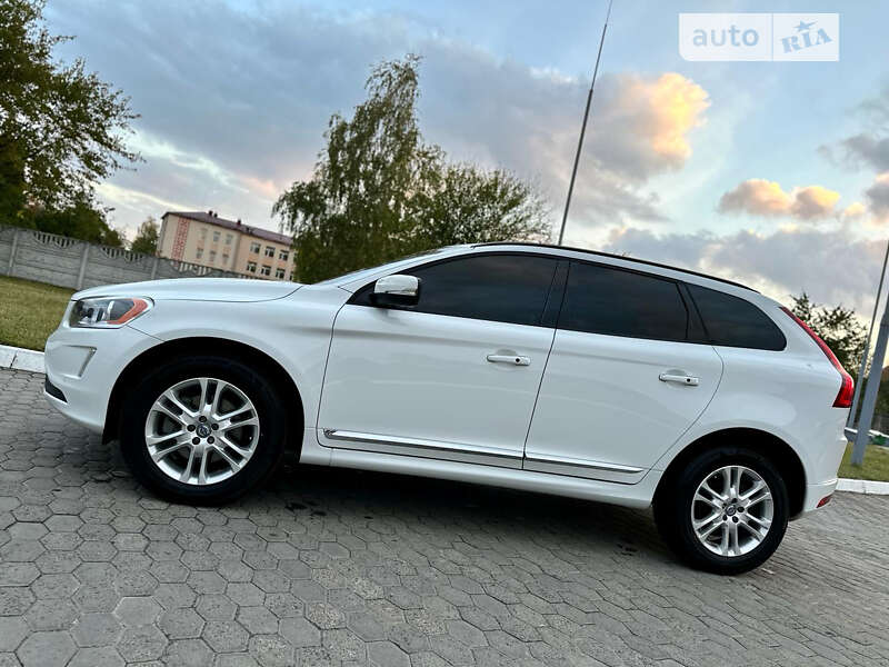 Внедорожник / Кроссовер Volvo XC60 2016 в Ровно