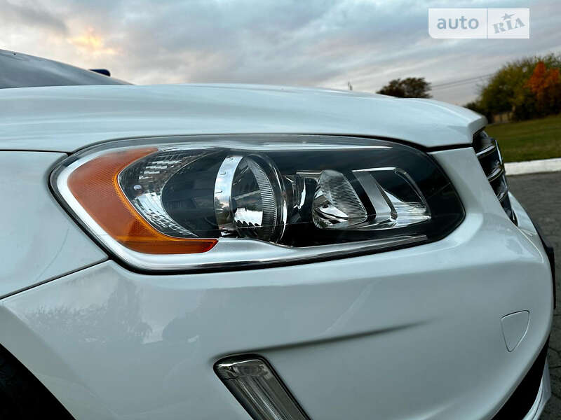 Внедорожник / Кроссовер Volvo XC60 2016 в Ровно