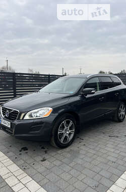 Позашляховик / Кросовер Volvo XC60 2011 в Вараші