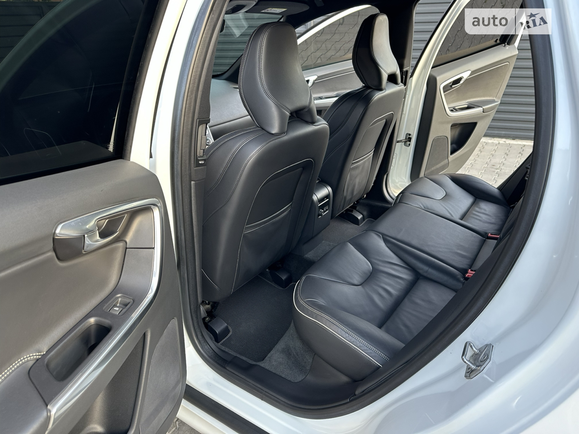 2015 Volvo XC60 - мініатюра 15