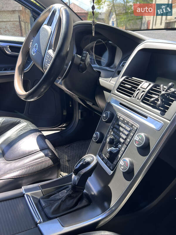 Внедорожник / Кроссовер Volvo XC60 2013 в Львове фото 16 Внедорожник / Кроссовер Volvo XC60 2013 в Львове