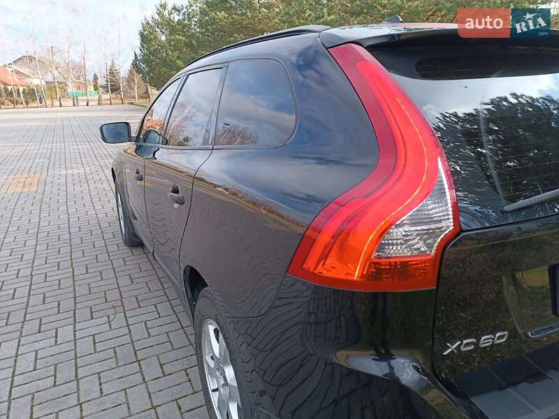 Внедорожник / Кроссовер Volvo XC60 2011 в Дрогобыче
