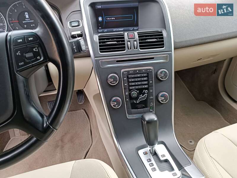 Внедорожник / Кроссовер Volvo XC60 2011 в Дрогобыче