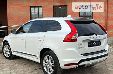 Позашляховик / Кросовер Volvo XC60 2015 в Луцьку