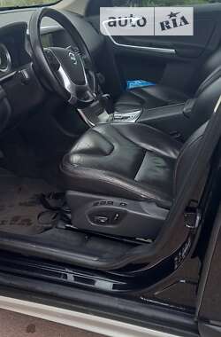 Внедорожник / Кроссовер Volvo XC60 2012 в Овруче