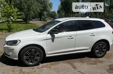 Внедорожник / Кроссовер Volvo XC60 2017 в Киеве