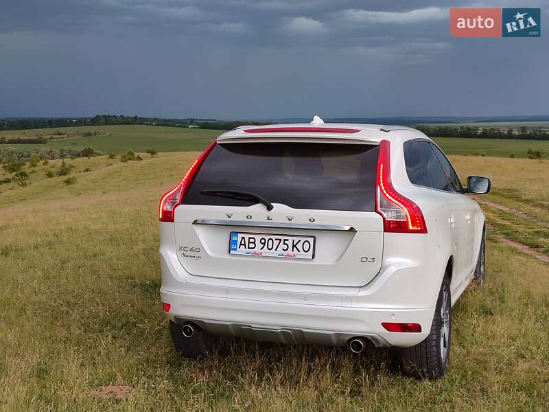 Внедорожник / Кроссовер Volvo XC60 2015 в Баре фото 24 Внедорожник / Кроссовер Volvo XC60 2015 в Баре