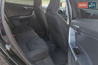 Позашляховик / Кросовер Volvo XC60 2015 в 