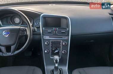 Позашляховик / Кросовер Volvo XC60 2015 в 