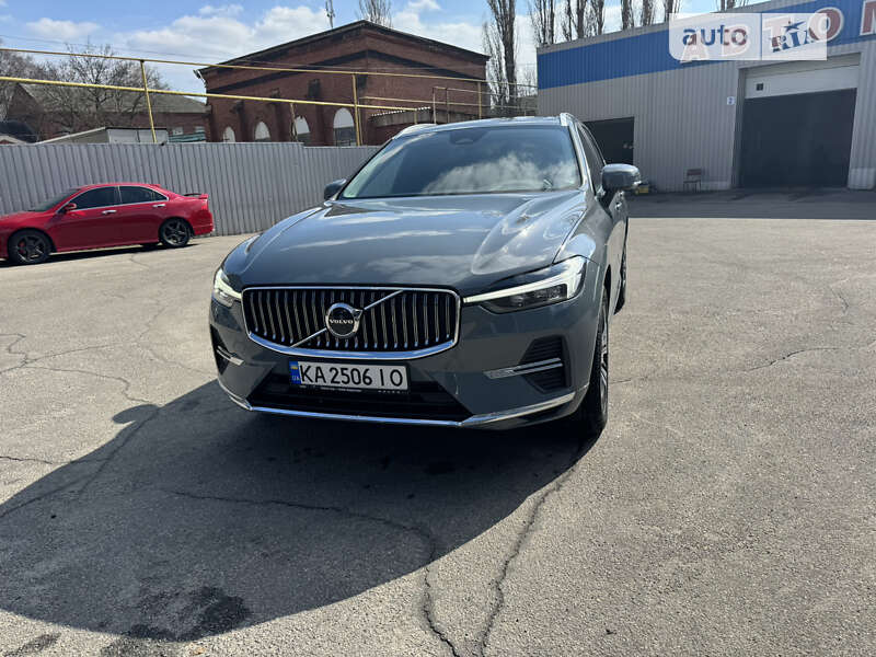Внедорожник / Кроссовер Volvo XC60 2022 в Киеве