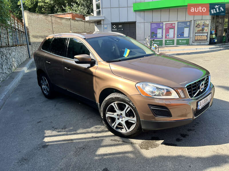 Позашляховик / Кросовер Volvo XC60 2012 в Києві