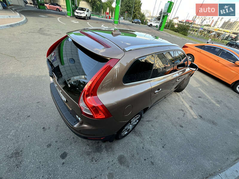 Позашляховик / Кросовер Volvo XC60 2012 в Києві