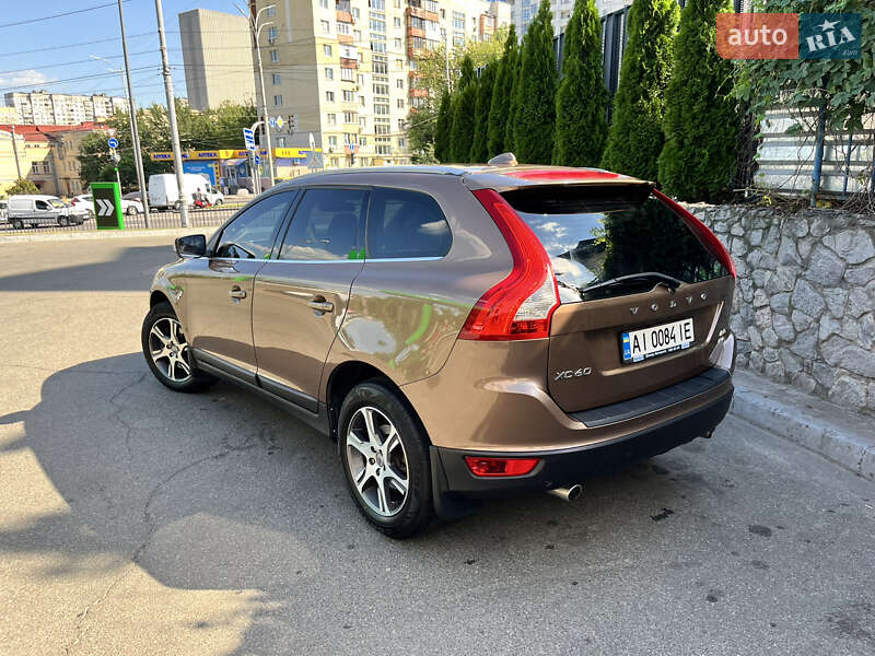 Позашляховик / Кросовер Volvo XC60 2012 в Києві