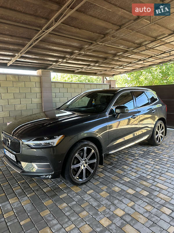 Внедорожник / Кроссовер Volvo XC60 2018 в Киеве