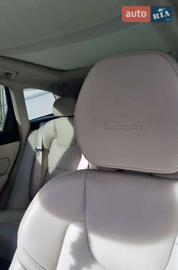 Позашляховик / Кросовер Volvo XC60 2018 в 