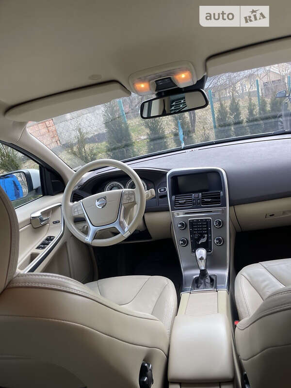 Внедорожник / Кроссовер Volvo XC60 2012 в Трускавце