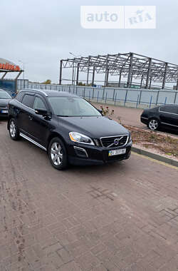 Внедорожник / Кроссовер Volvo XC60 2010 в Полтаве