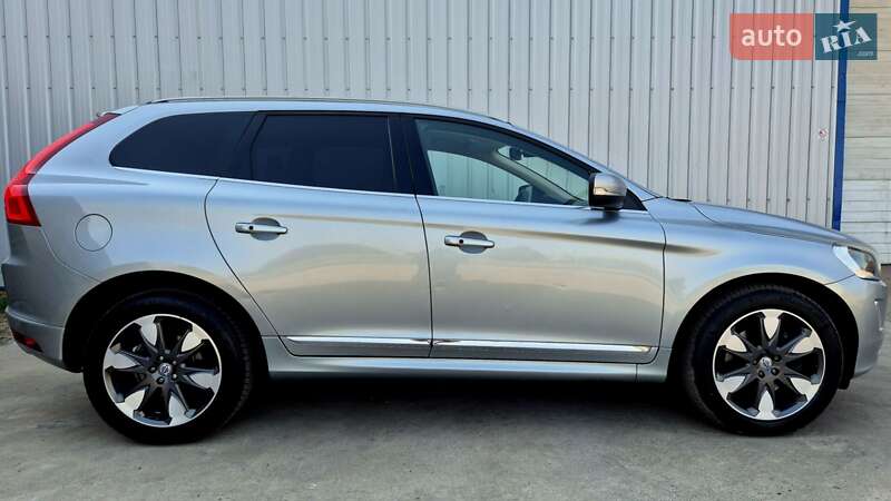 Внедорожник / Кроссовер Volvo XC60 2014 в Андрушевке