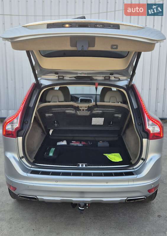 Внедорожник / Кроссовер Volvo XC60 2014 в Андрушевке