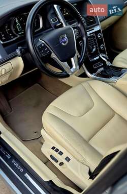 Внедорожник / Кроссовер Volvo XC60 2014 в 