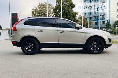 Внедорожник / Кроссовер Volvo XC60 2012 в Киеве