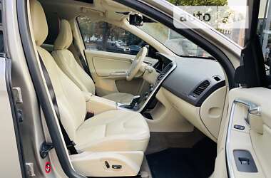 Внедорожник / Кроссовер Volvo XC60 2012 в Киеве