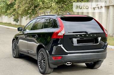 Внедорожник / Кроссовер Volvo XC60 2011 в Киеве