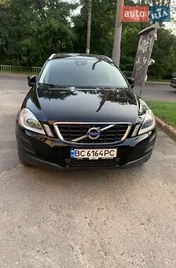 Внедорожник / Кроссовер Volvo XC60 2012 в 
