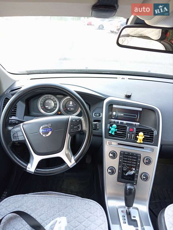 Внедорожник / Кроссовер Volvo XC60 2011 в Харькове