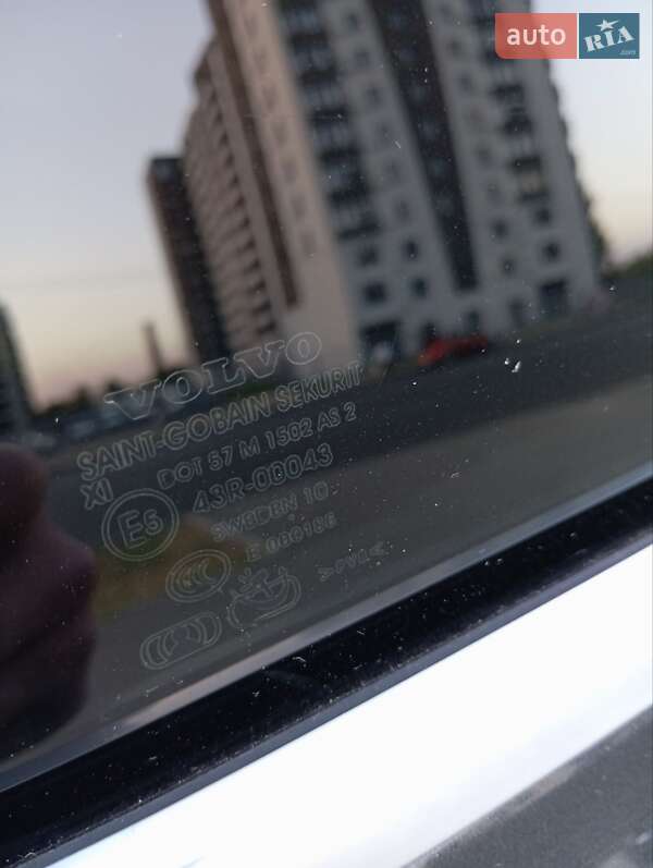 Внедорожник / Кроссовер Volvo XC60 2011 в Харькове
