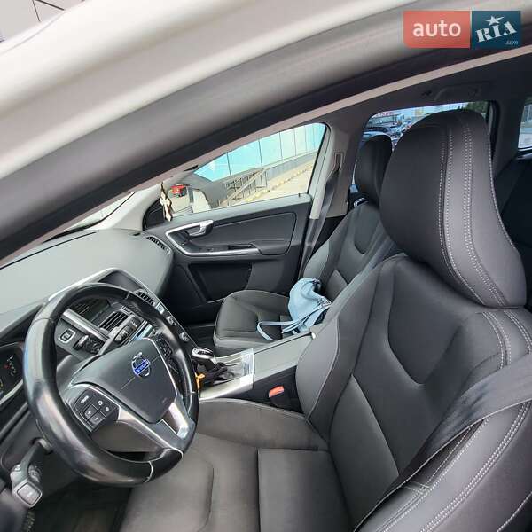 Внедорожник / Кроссовер Volvo XC60 2013 в Полтаве