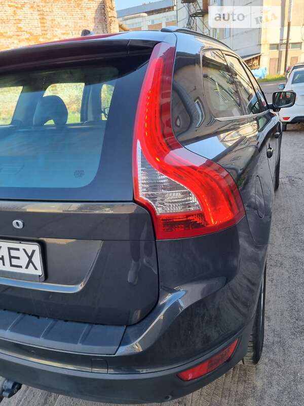 Внедорожник / Кроссовер Volvo XC60 2009 в Луцке