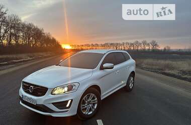 Внедорожник / Кроссовер Volvo XC60 2015 в Черновцах