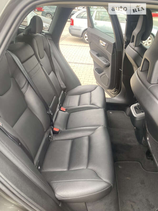 Внедорожник / Кроссовер Volvo XC60 2018 в Ковеле