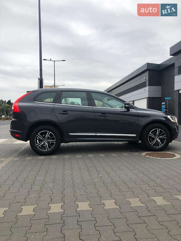Внедорожник / Кроссовер Volvo XC60 2014 в Светловодске