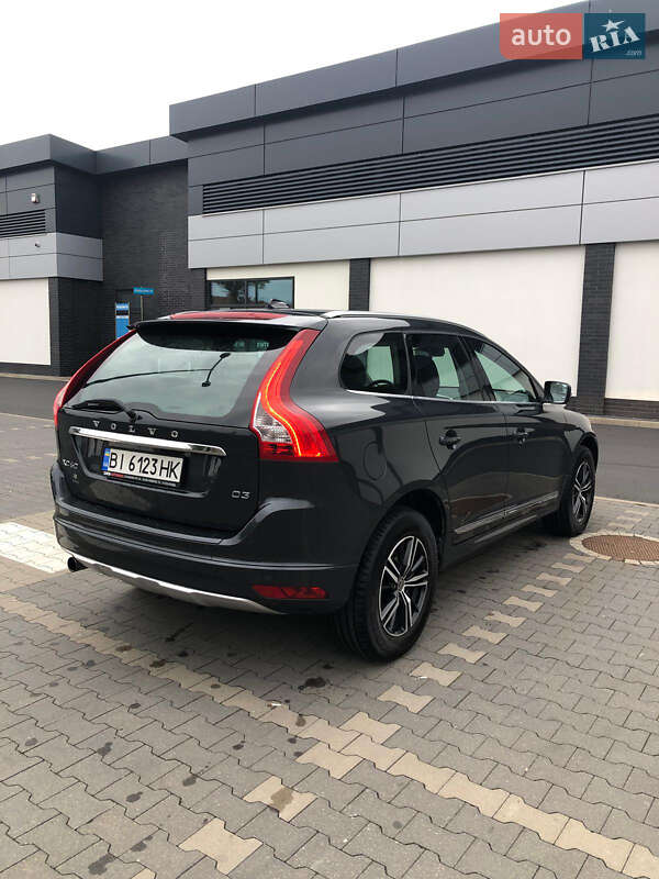 Внедорожник / Кроссовер Volvo XC60 2014 в Светловодске