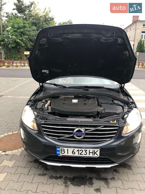 Внедорожник / Кроссовер Volvo XC60 2014 в Светловодске