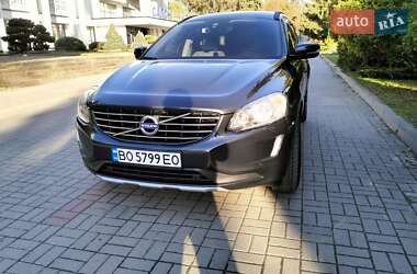 Внедорожник / Кроссовер Volvo XC60 2015 в 