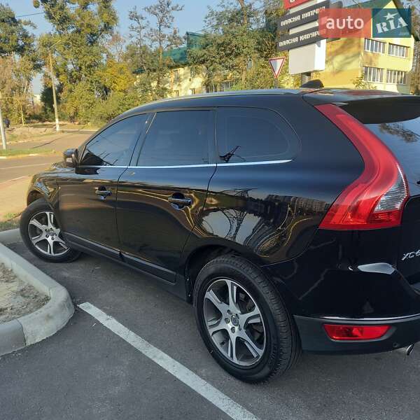 Внедорожник / Кроссовер Volvo XC60 2012 в Буче