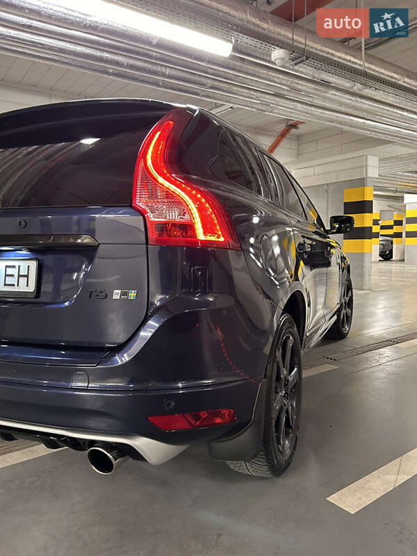 Позашляховик / Кросовер Volvo XC60 2015 в Одесі
