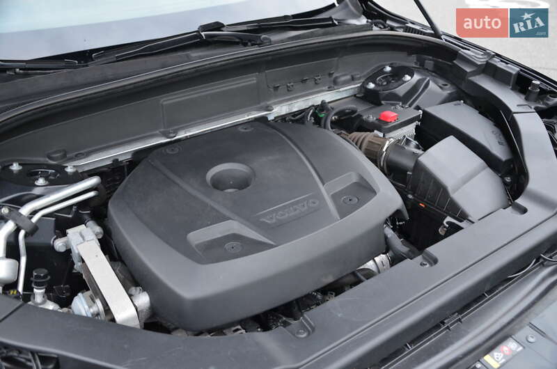 Внедорожник / Кроссовер Volvo XC60 2018 в Киеве